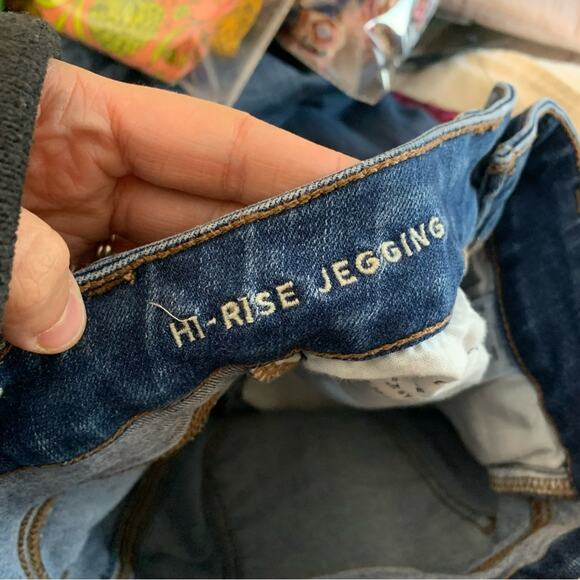 American Eagle Hi Rise Jegging Distressed Skinny Jeans SHORT - Picture 7 of 7